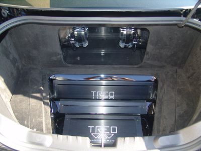 Suede-lined trunk with amplifier covers removed